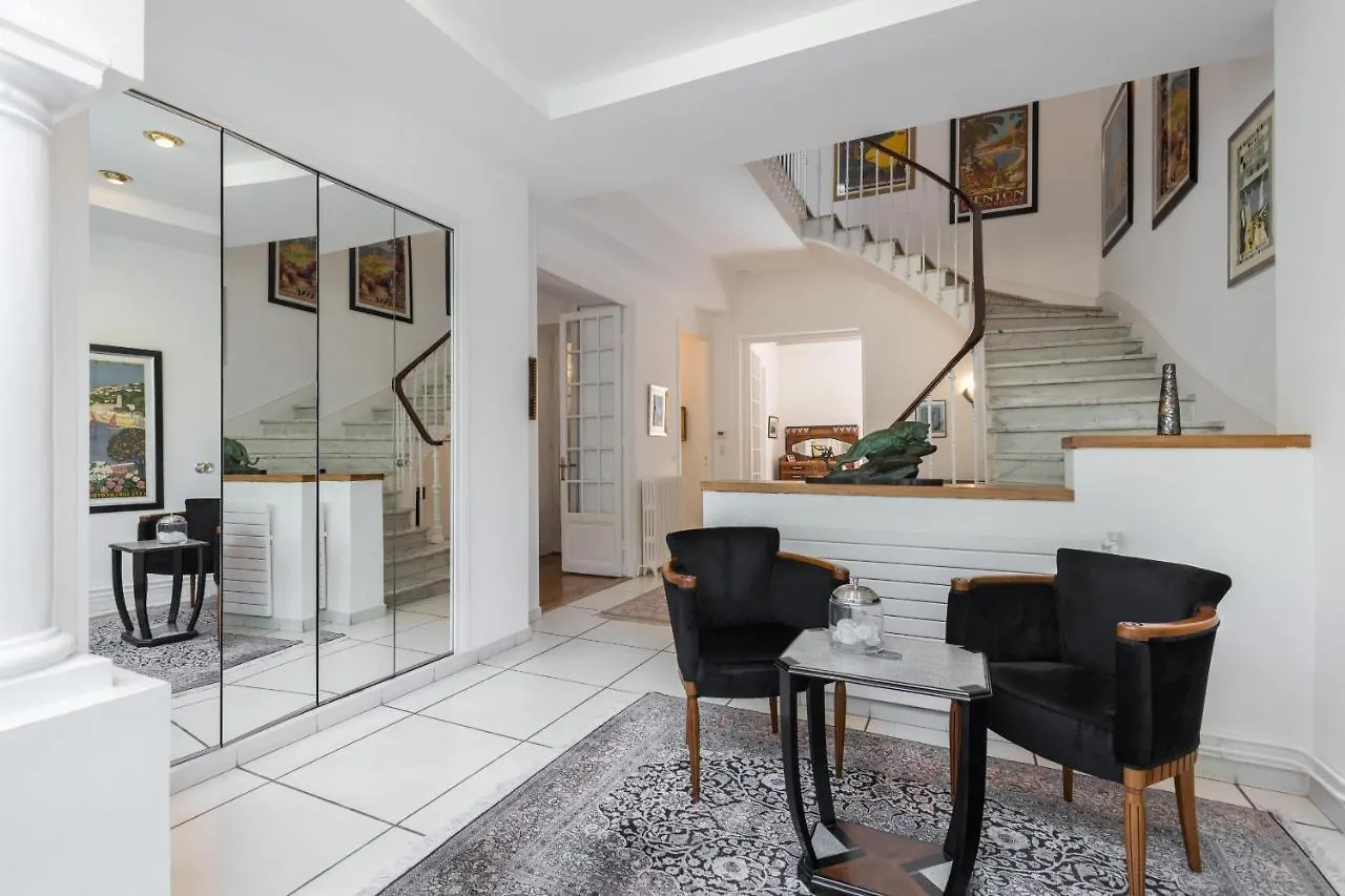 Stylish Art Deco Villa Near The Sea 4 Bdrs Pool And Garage Nice