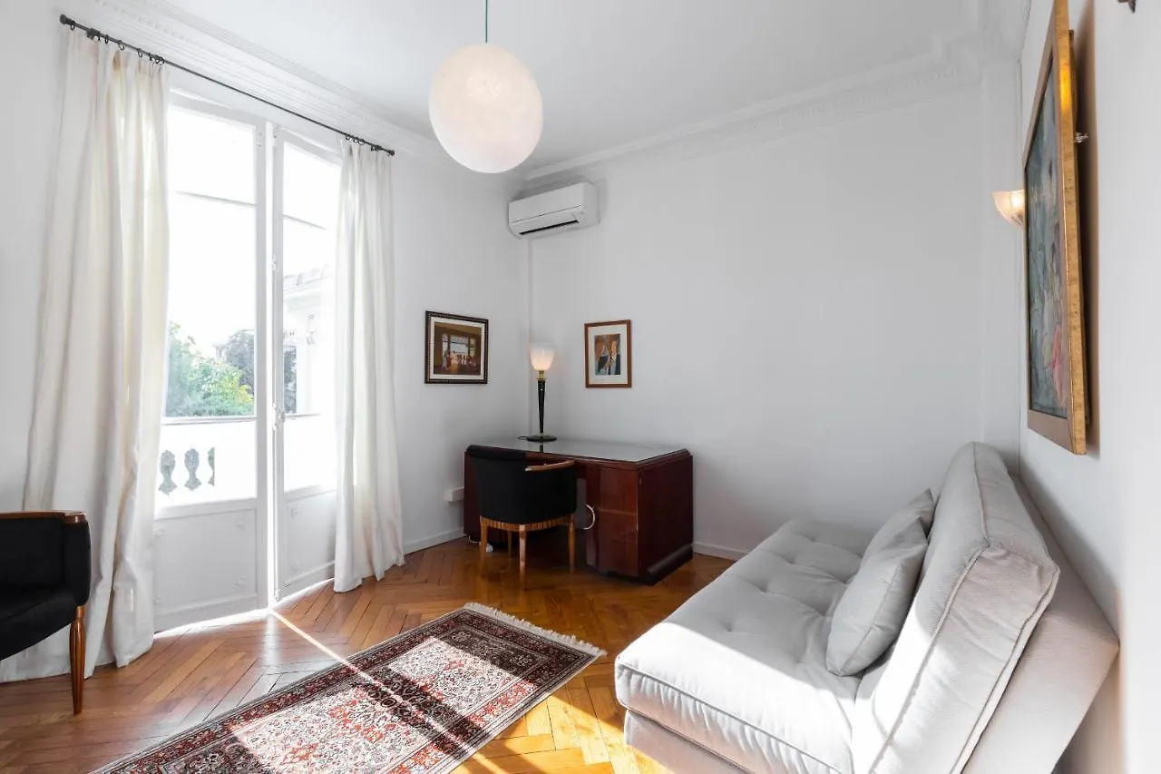 Stylish Art Deco Villa Near The Sea 4 Bdrs Pool And Garage Nice