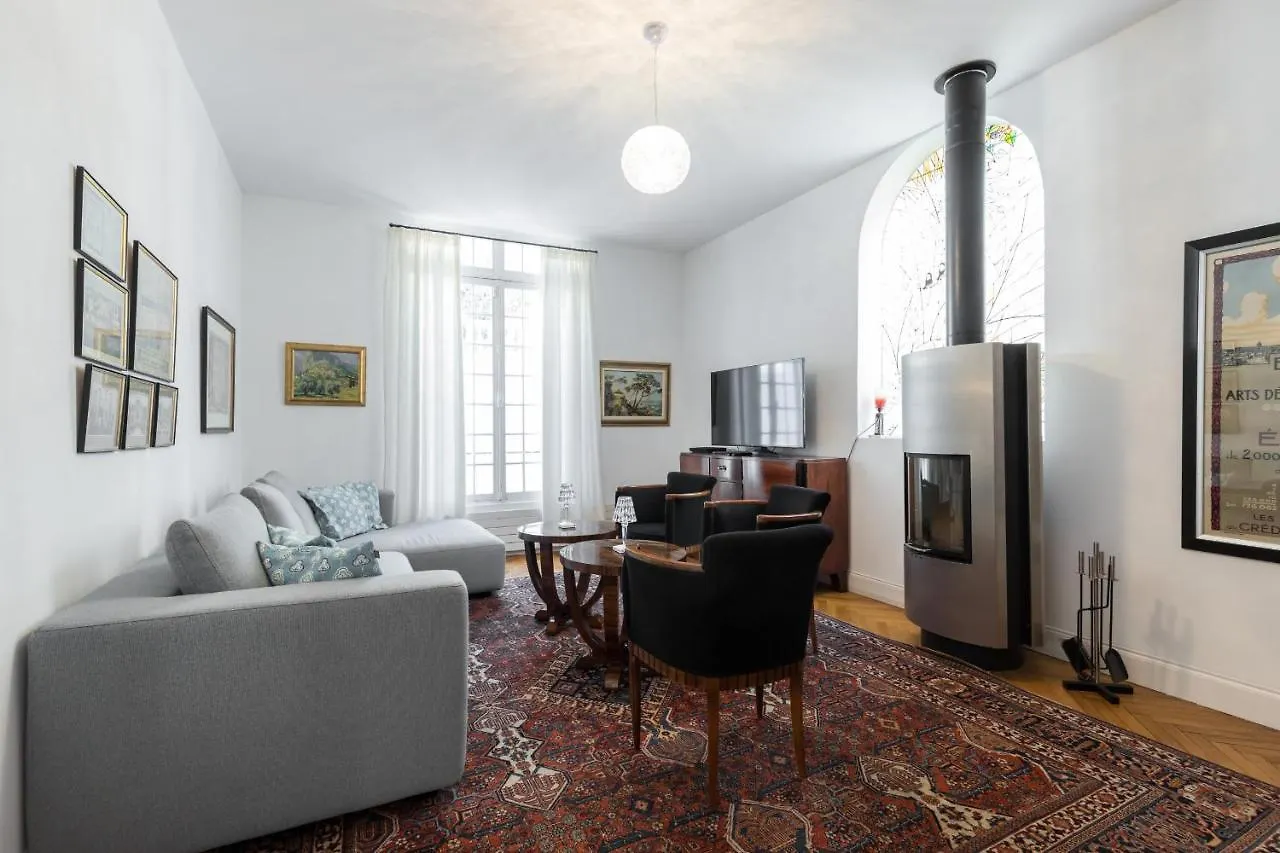Stylish Art Deco Villa Near The Sea 4 Bdrs Pool And Garage Nice