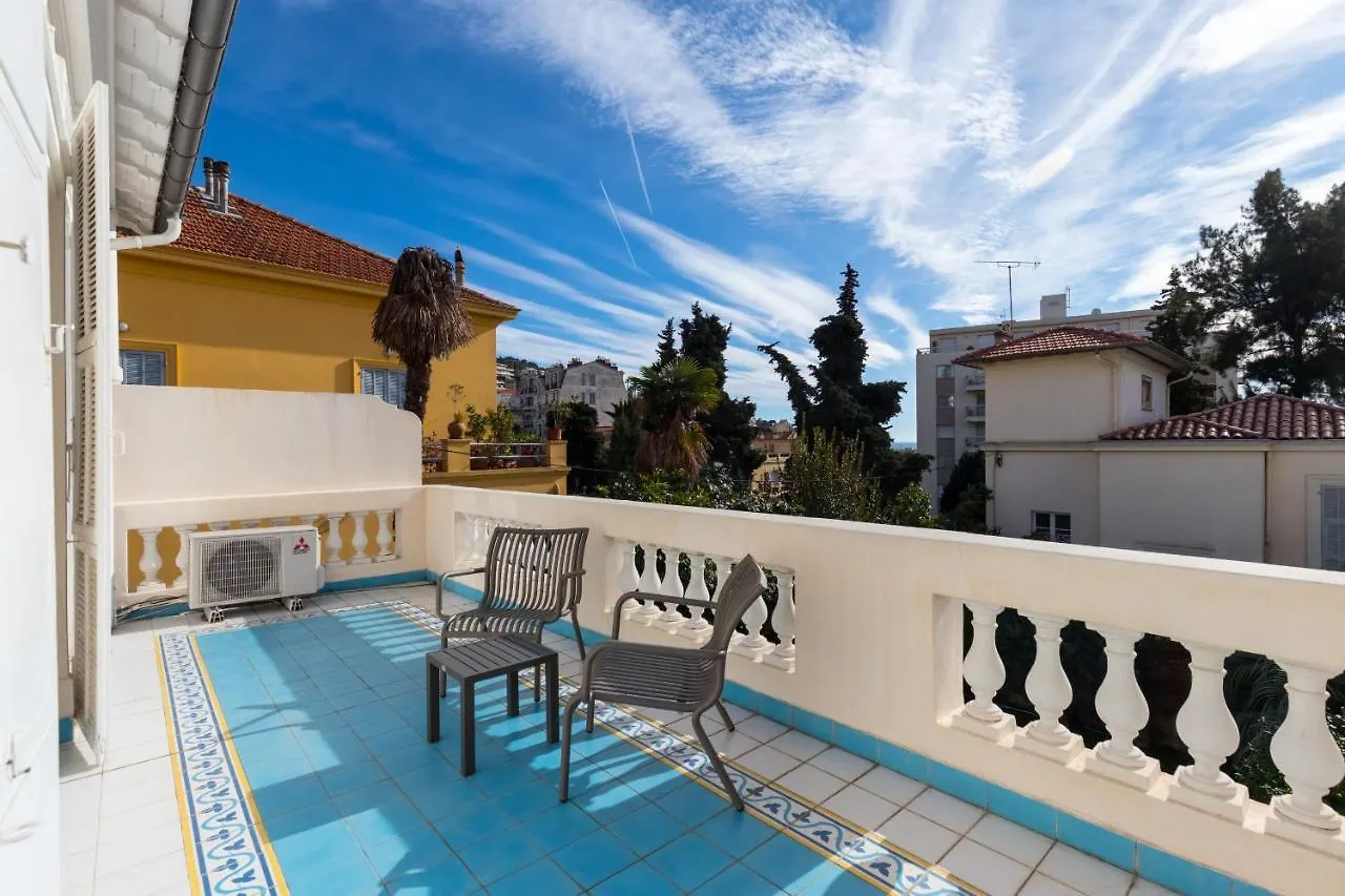 Stylish Art Deco Villa Near The Sea 4 Bdrs Pool And Garage Nice