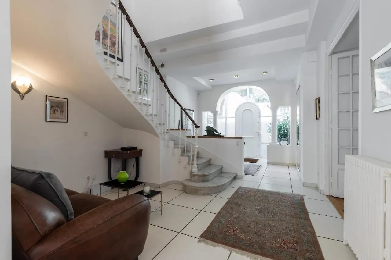Stylish Art Deco Villa Near The Sea 4 Bdrs Pool And Garage Nice